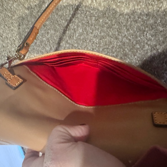 Dooney & Bourke Smooth Leather Foldover Crossbody Clutch Tan Tassel - Picture 5 of 13